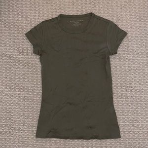 Women’s Banana Republic 100% Cotton T-Shirt
